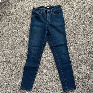 Levi’s high rise skinny jeans!